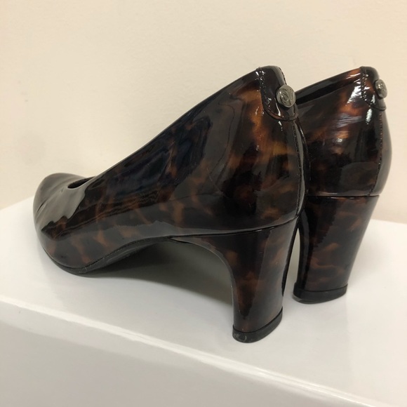 Stuart Weitzman Turtoise Shell Heels - Picture 3 of 4